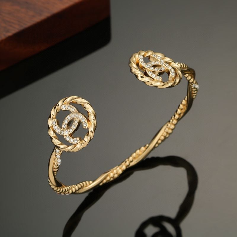 Ch**el bracelets